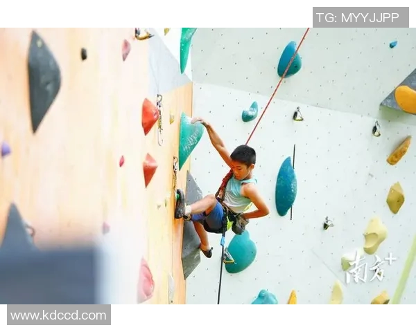 成都攀岩队与深圳攀岩队赛后复盘分析两队的竞技节奏与表现对比